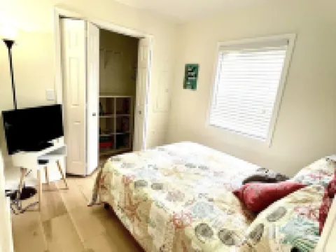 The Blue Crab Beach House - Free beach passes Hotels in Calvert County