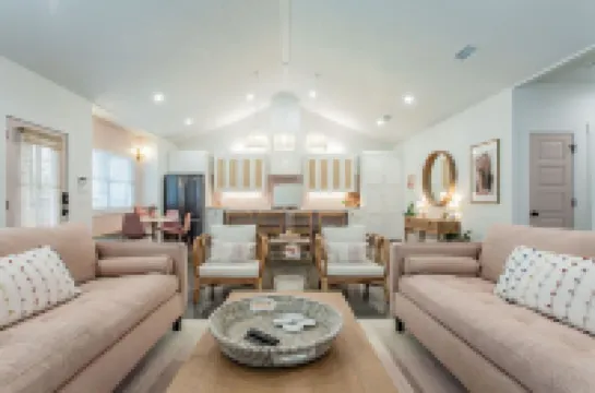 The Sterling House: Brand New Home Steps from Magnolia