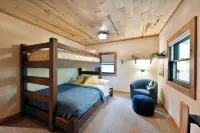 Welcome to Your Lakeside Escape at Sunsets on Sunfish