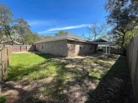 Pet Friendly Haven Minutes from the Beach