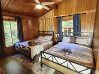 Lakefront Cabin in the Forest Breakfast Included