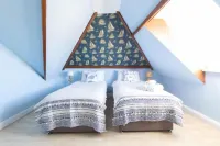 Stylish 3BR Near Seafront Perfect Seaside Getaway