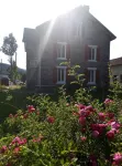 New listed cottage, renovated located less than 100 m from the lake, 65 € / night