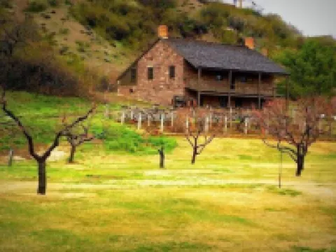 Relaxing Retreat in Ivins — Near Snow Canyon & Tuacahn Amphitheatre 艾文斯酒店