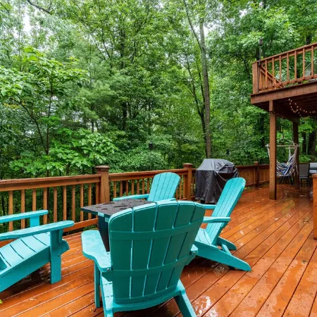 Spacious 4Br Gameroom, Fire Pit, Large Deck, Stocked Kitchen, Workstations