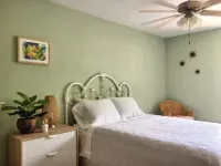 Gem of HSB:  3bdrm Hill Country Escape with Lake views !!