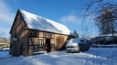 Hunter's apartment in the Großmenow forester's lodge Hotels in der Nähe von Naturpark Uckermärkische Seen