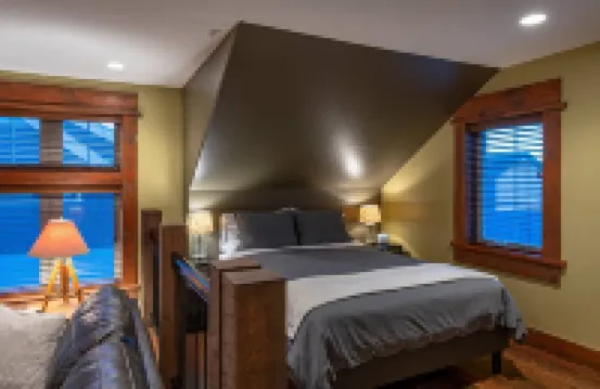 Mountain Studio - luxury finishes in upscale neighborhood, e-bikes included!