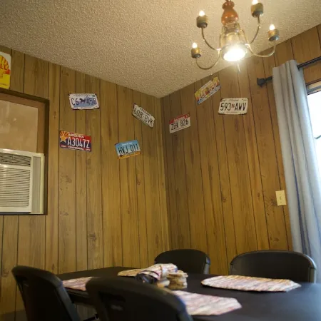 “Historic Route 66 Cabin in Downtown Ocala”