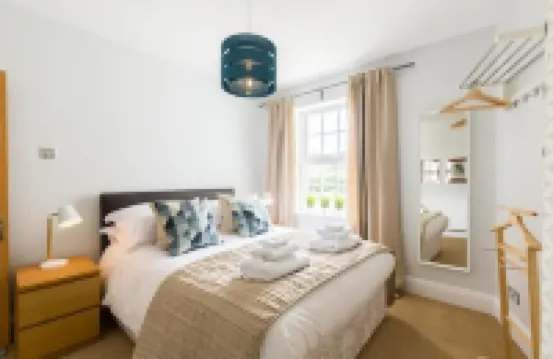 Malvern Wells Apartment with Lovely Balcony Views