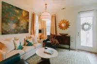 Mermaid's Muse - close to beach & downtown Ocean Springs! Includes golf cart!