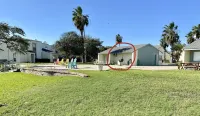 The Sand Piper-Pier, Pool, Bay View & Boat Launch