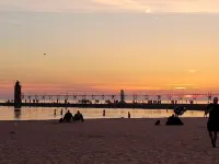 Short walk to town and beaches! - 2-Star