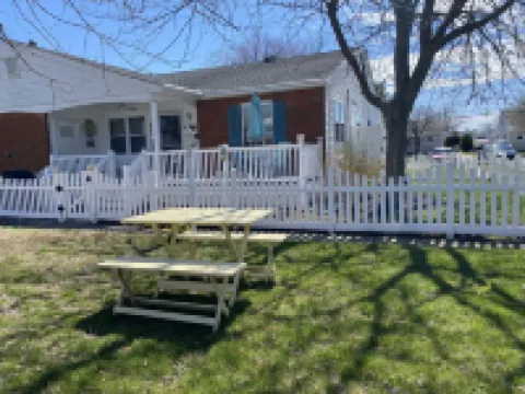 Pet Friendly - Escape in Cape May! 6 Blocks to the Beach!