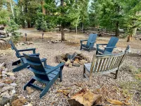 Cheerful Couples Get-Away Cabin at 8,500 Feet