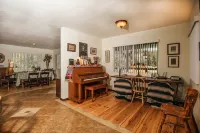 4 Seasons of Mountain beauty.  Only 6 miles from freeway, great family getaway. Hotels in Lake of the Woods