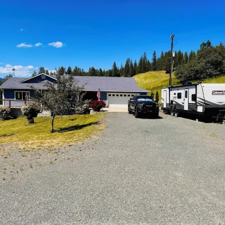 Northern Comfort ~ Private and Quiet ~  Lake and Mountain Views!