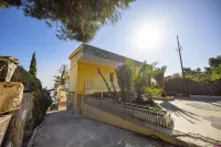 Villa Francesca Sicily 8, Apartment in Villa on the sea Hotels in Casteldaccia