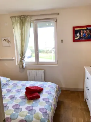 a comfortable house, a garden with terrace, all the gates of Honfleur