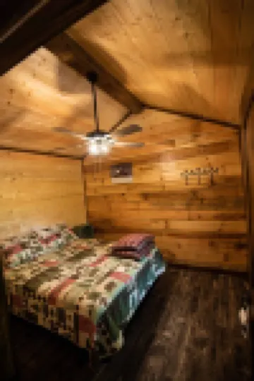 The Gilead Log Cabin