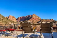 Zion Edge Retreat, new building with hot tub.