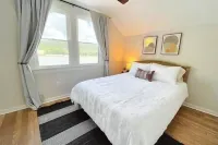 Big Riverfront House Near Beach Access, Cvg, & Downtown