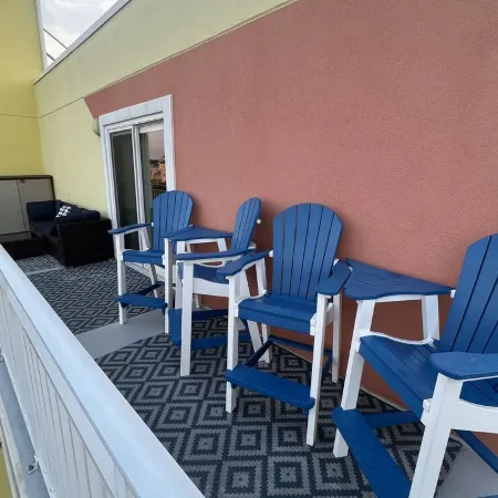 Perfectly located OCMD family vacation rental 2BR, 2BA, Pool/ Hot tub.