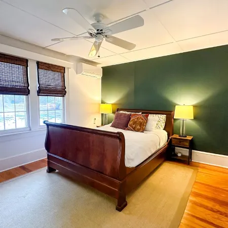 Cozy Family Cottage on Skytop Lodge Property