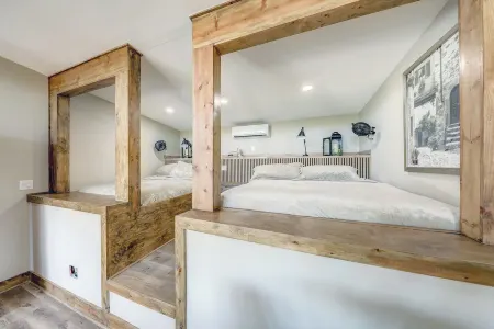 Entire place,  cozy, unique space, countryside