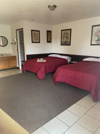 Hogan's Hideout Duplex # 19 is a cozy, private duplex