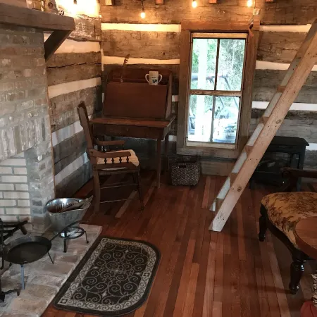1830’s Log Cabin