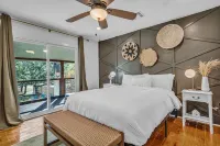 Modern Lake House 2 Units, Pool, Lake 3Min, Pets