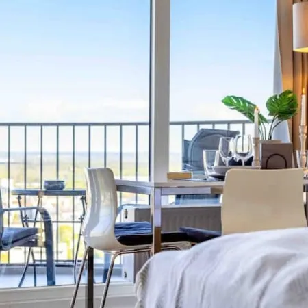 Primero Top-Apartment I 35qm Balcony Great View 22fl. I Center Kongress