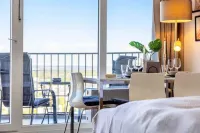 Primero Top-Apartment I 35qm Balcony Great View 22fl. I Center Kongress