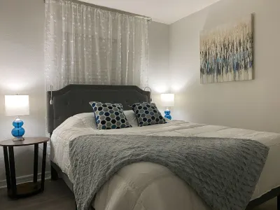 5. Near Beaches/PGA/Downtown/Roger Dean Stadium Hotel in zona T.J. Maxx