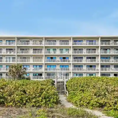Family Beachfront Condo - Cocoa Beach Boardwalk - Pool Hotel Exterior