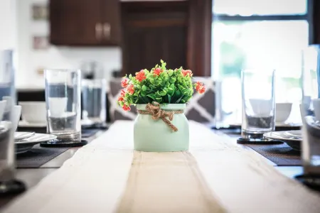 Lake Drive Mansion ~ Downtown ~ Art Museum ~ Lakefront Отели рядом с достопримечательностью «UWM English as a Second Language Program»