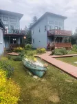 THE SEA SHANTY - A HOMER SEASIDE COTTAGE