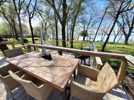 Countryside Cabin on Lake Tawakoni - w/Lakeview. Pet-Friendly!