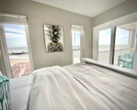 Topsail Paradise-Self Check-in and Steps to Beach!