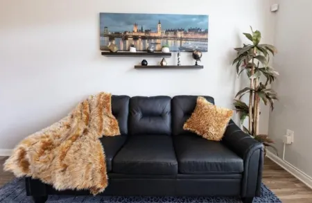 Modern Condo at Perimeter Отели рядом с достопримечательностью «Периметр Молл»