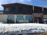 Beautiful Snowcreek 2 + Loft with Spectacular Mountain Views Very Well Reviewed