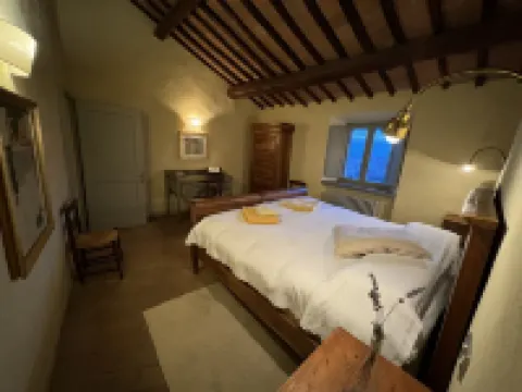 Podere Fontebernardi, authentic Tuscan farmhouse overlooking Pienza.