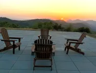 Luxury Ranch getaway with spa, pool, gym & sauna