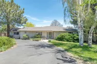 Spacious bohemian canyon home with views