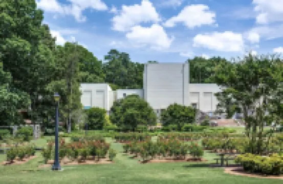 The Rose Garden Retreat - NC State /Cameron Village/PNC Park