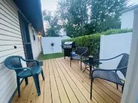 Tis’ Time Hideaway. Just a few blocks from beautiful Lake Erie!