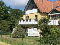 Right next to the nature reserve! Great for dogs and nature lovers