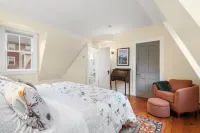 Entire 4BR 2 Bath Home l Minutes to Downtown Salem