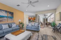 Private Pool Home Hideaway in Palm Aire. Close to all Sarasota has to offer.